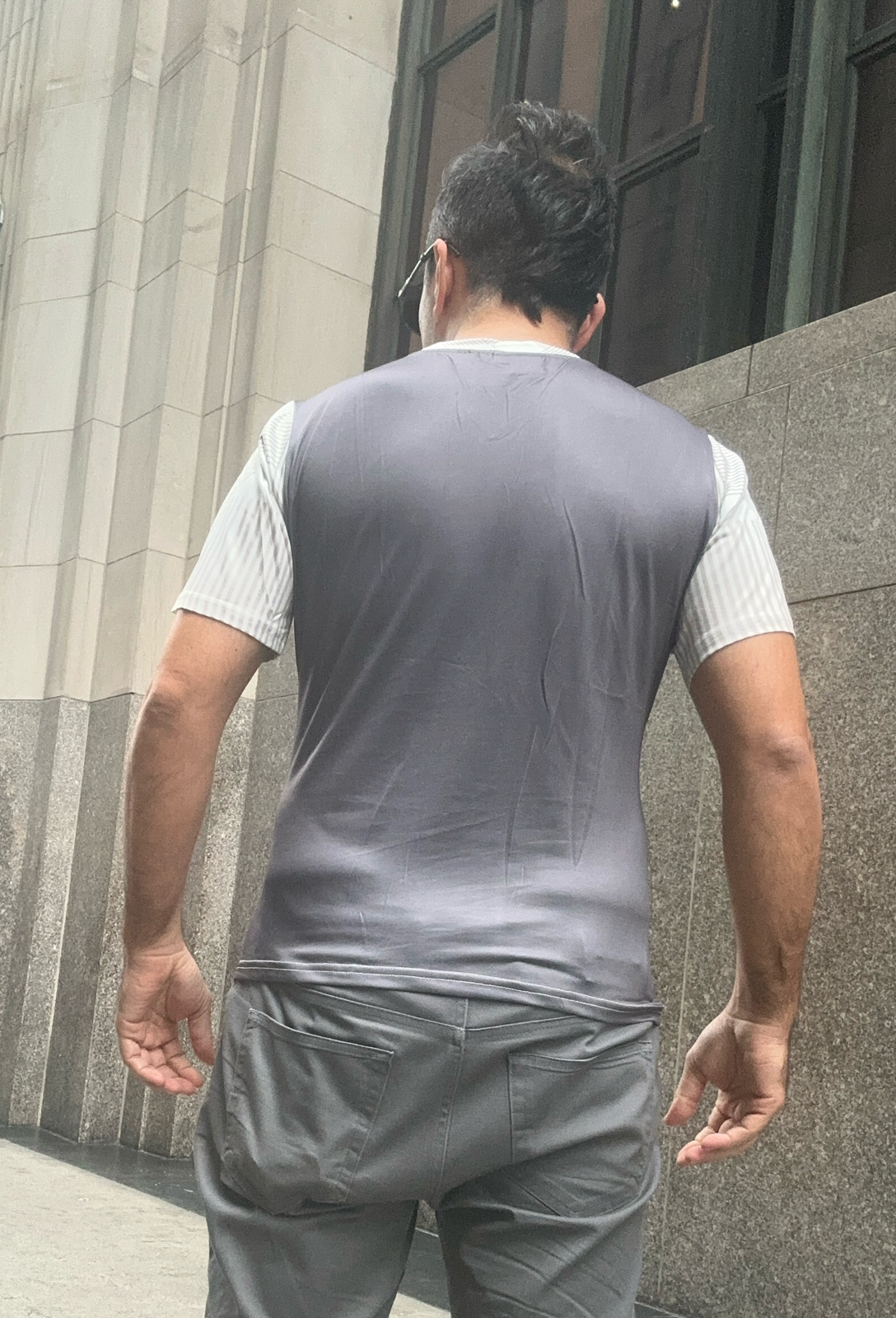 Gray Cube,Style:V-neck,Short sleeve for men