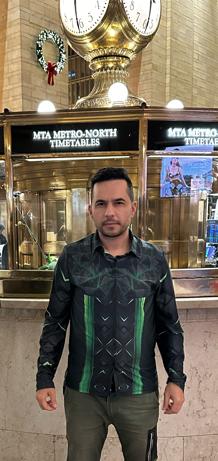 Green triangle,Casual shirt,Long sleeve for men