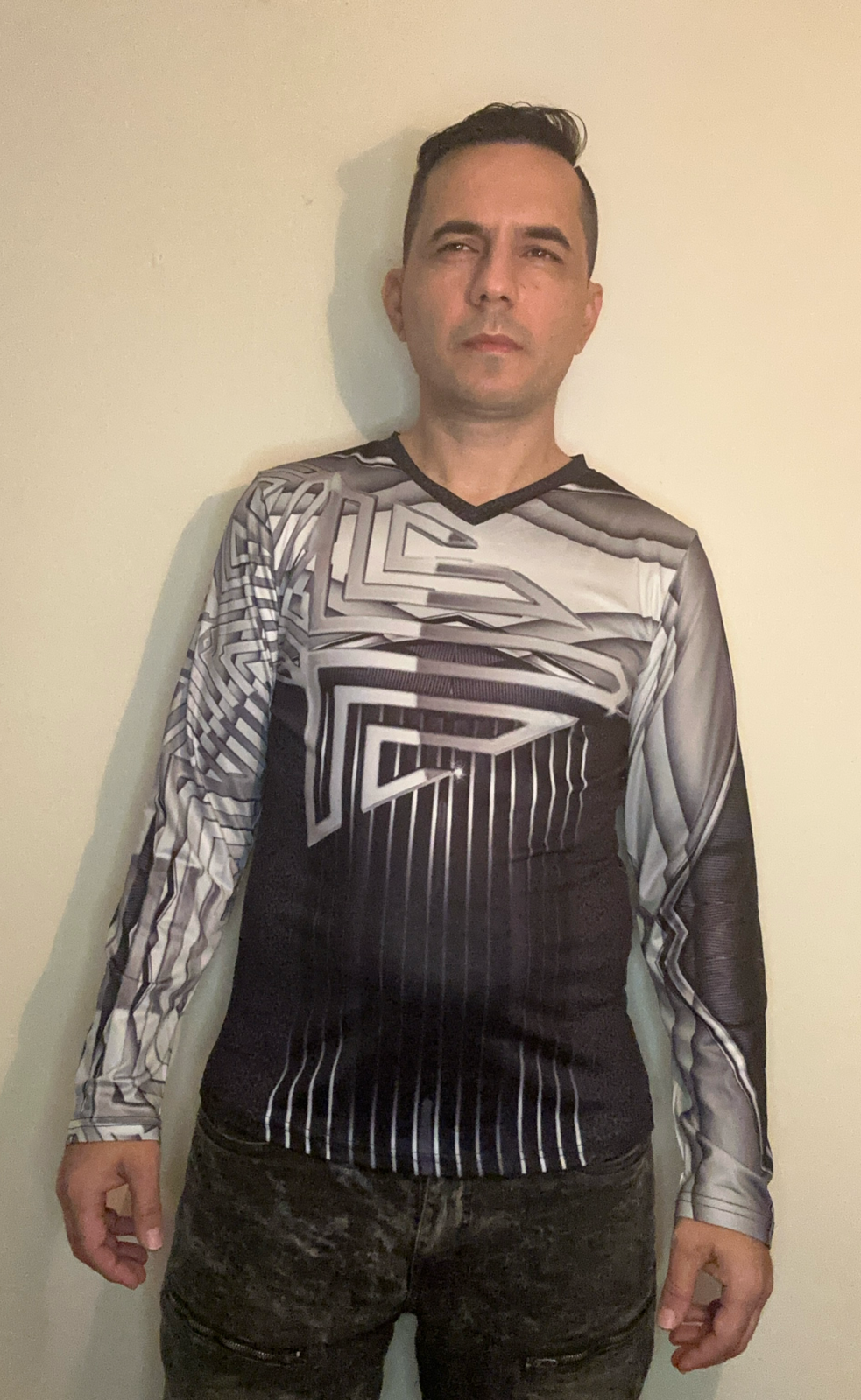 Silver triangle,Style:V-neck,Long sleeve for men