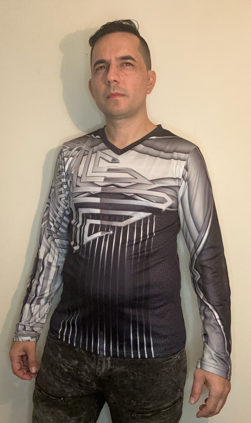 Silver triangle,Style:V-neck,Long sleeve for men