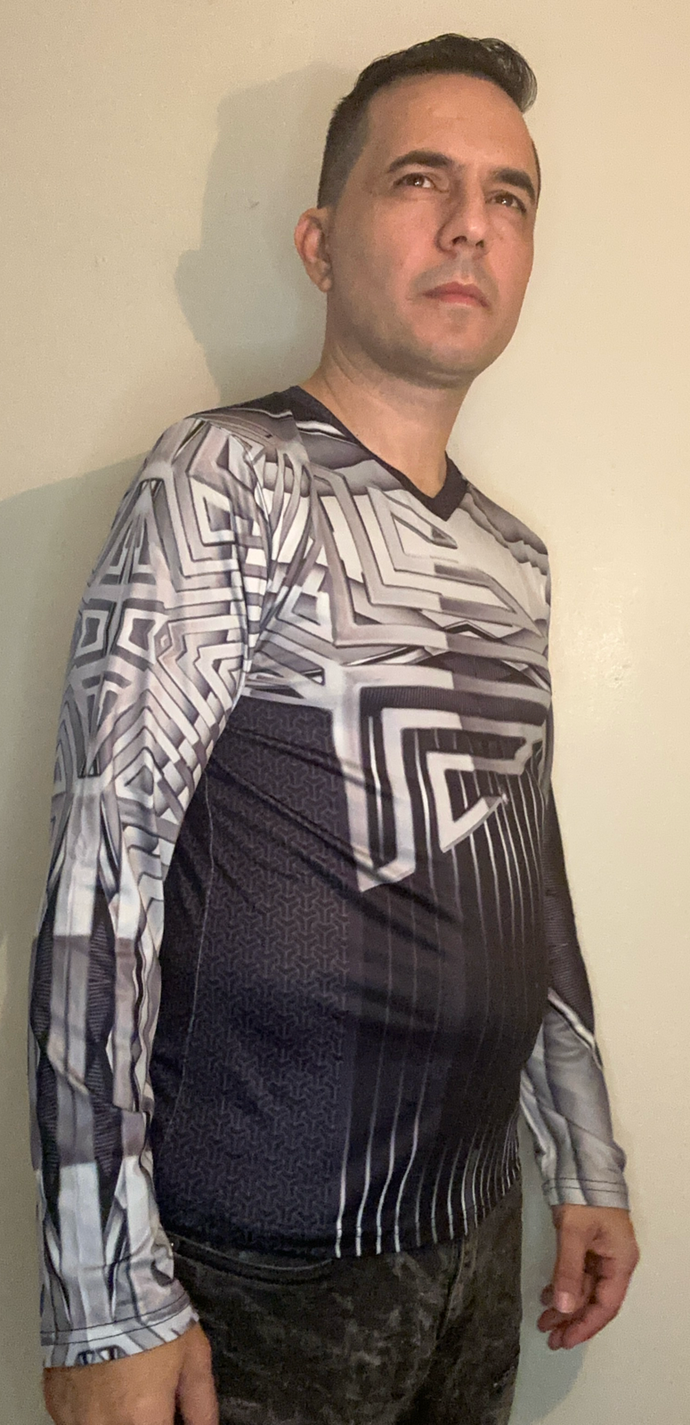 Silver triangle,Style:V-neck,Long sleeve for men