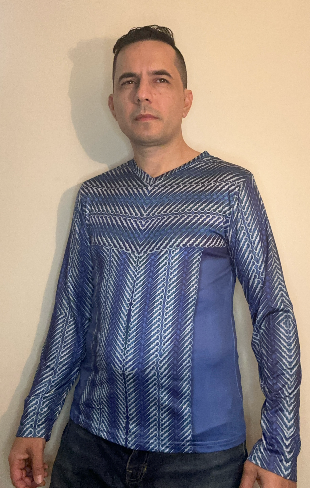 Blue maley,Style:V-neck,Long sleeve for men