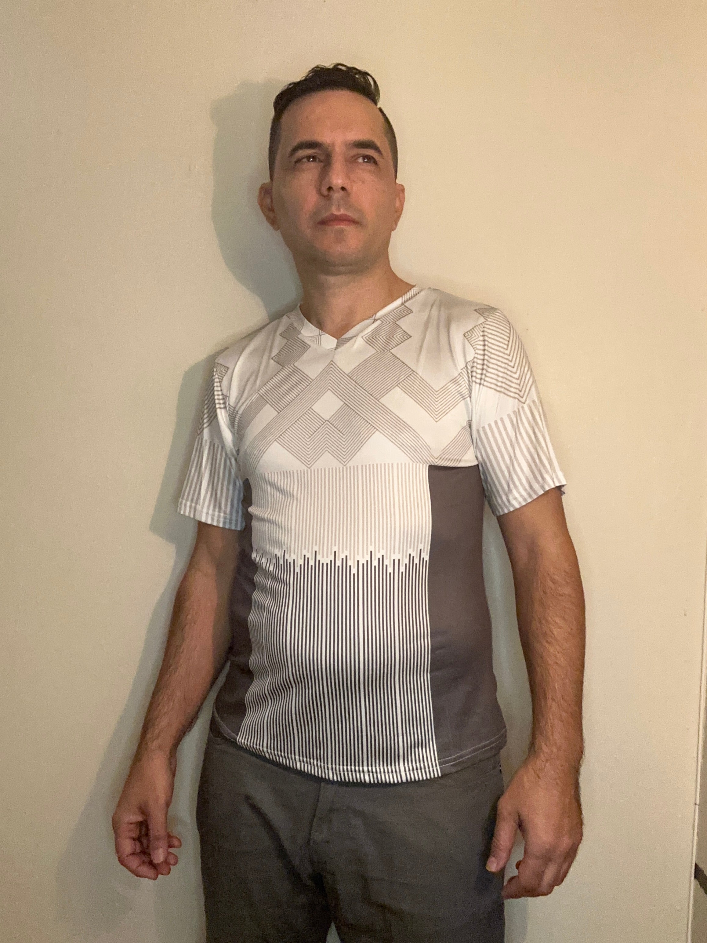 Gray Cube,Style:V-neck,Short sleeve for men