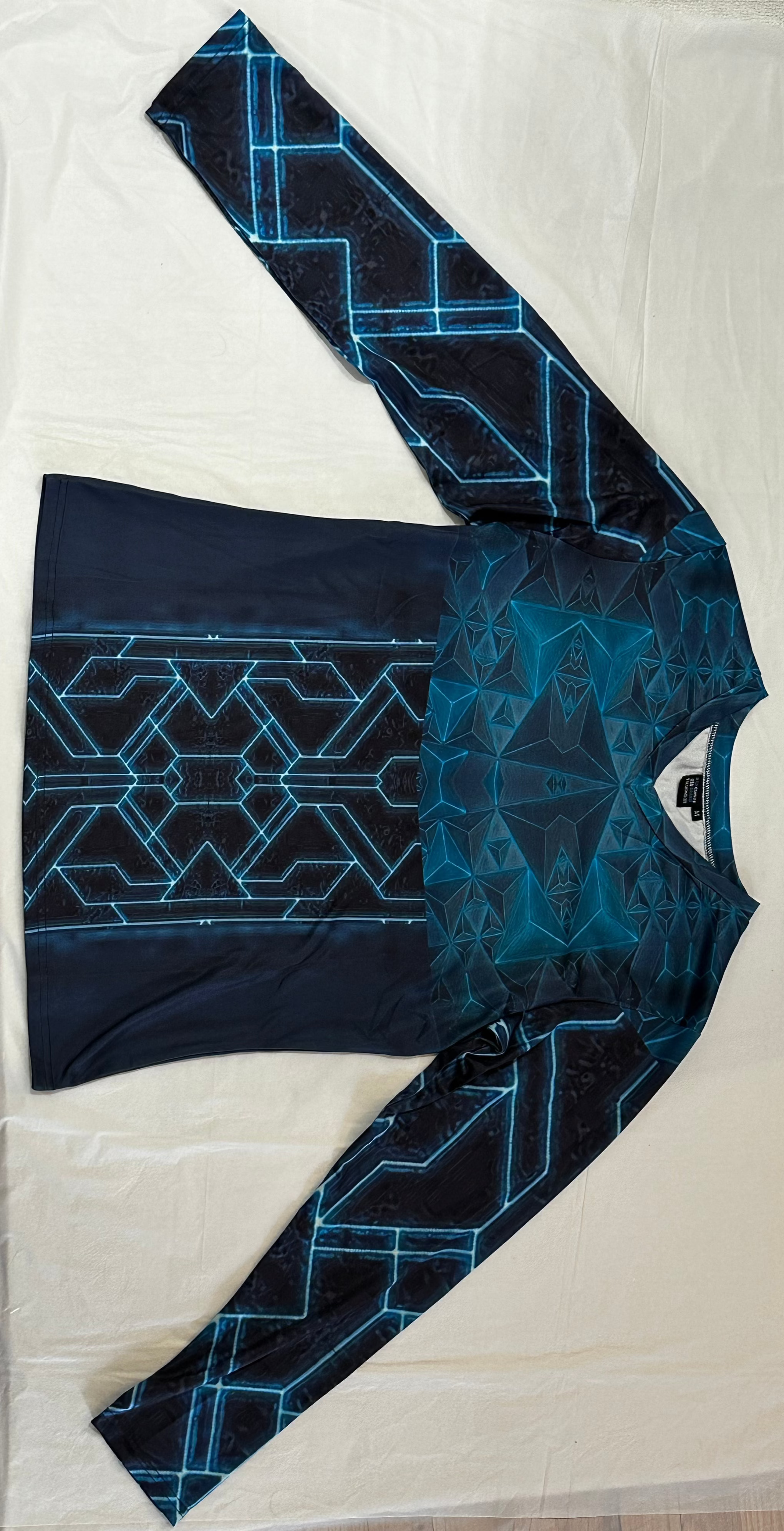 Teal Triangle,V-neck,Long sleeve for men