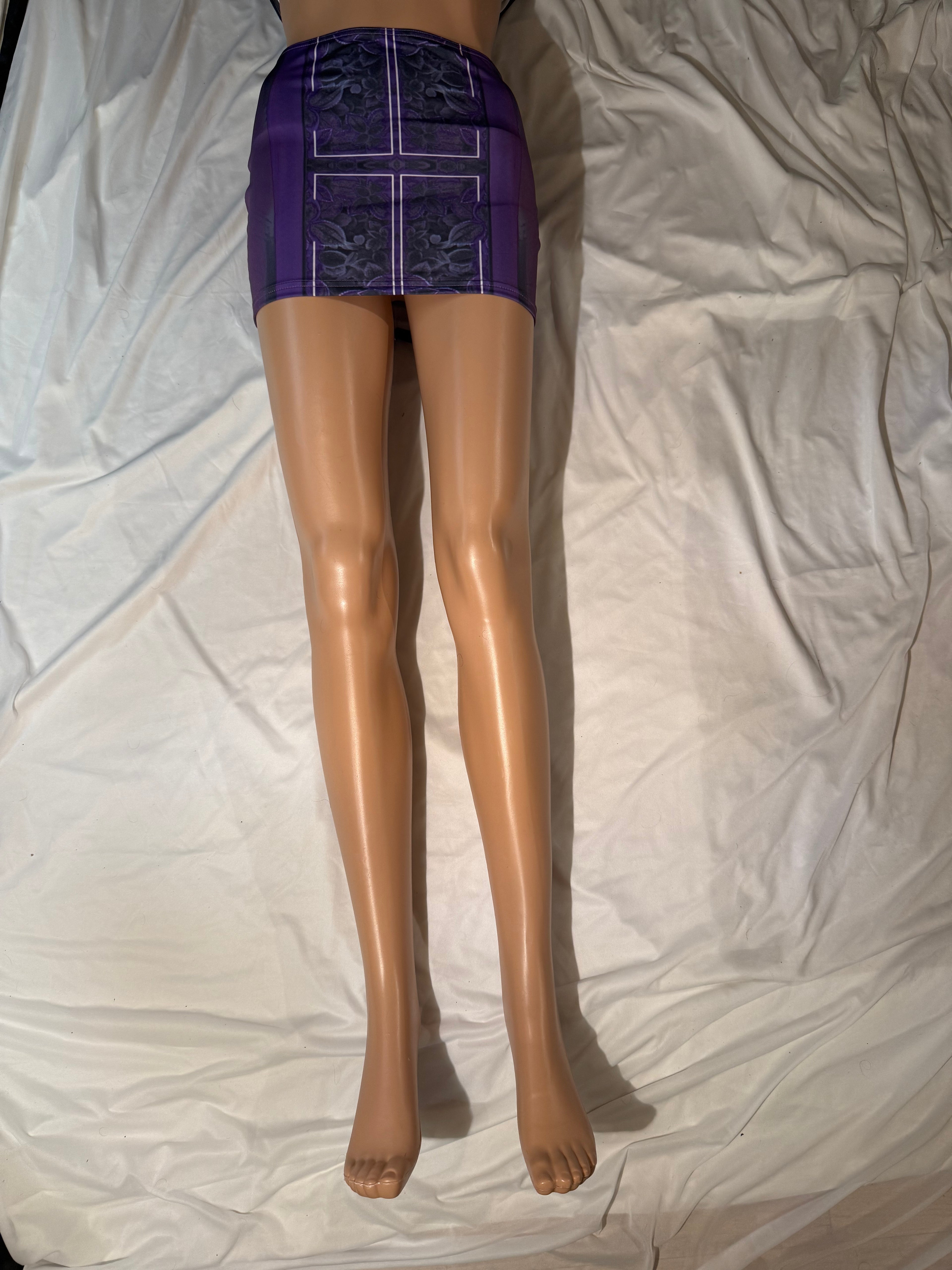 Purple leaf, Elegant Floral Lower-Waist Mini Skirt - Modern Chic Design