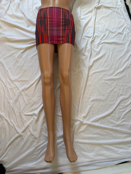 Red velvet,Chic Women’s AOP Lower-waist. Mini Skirt, Office Wear, Date Night, Fashionable Casual, Holiday Party, Trendy Style