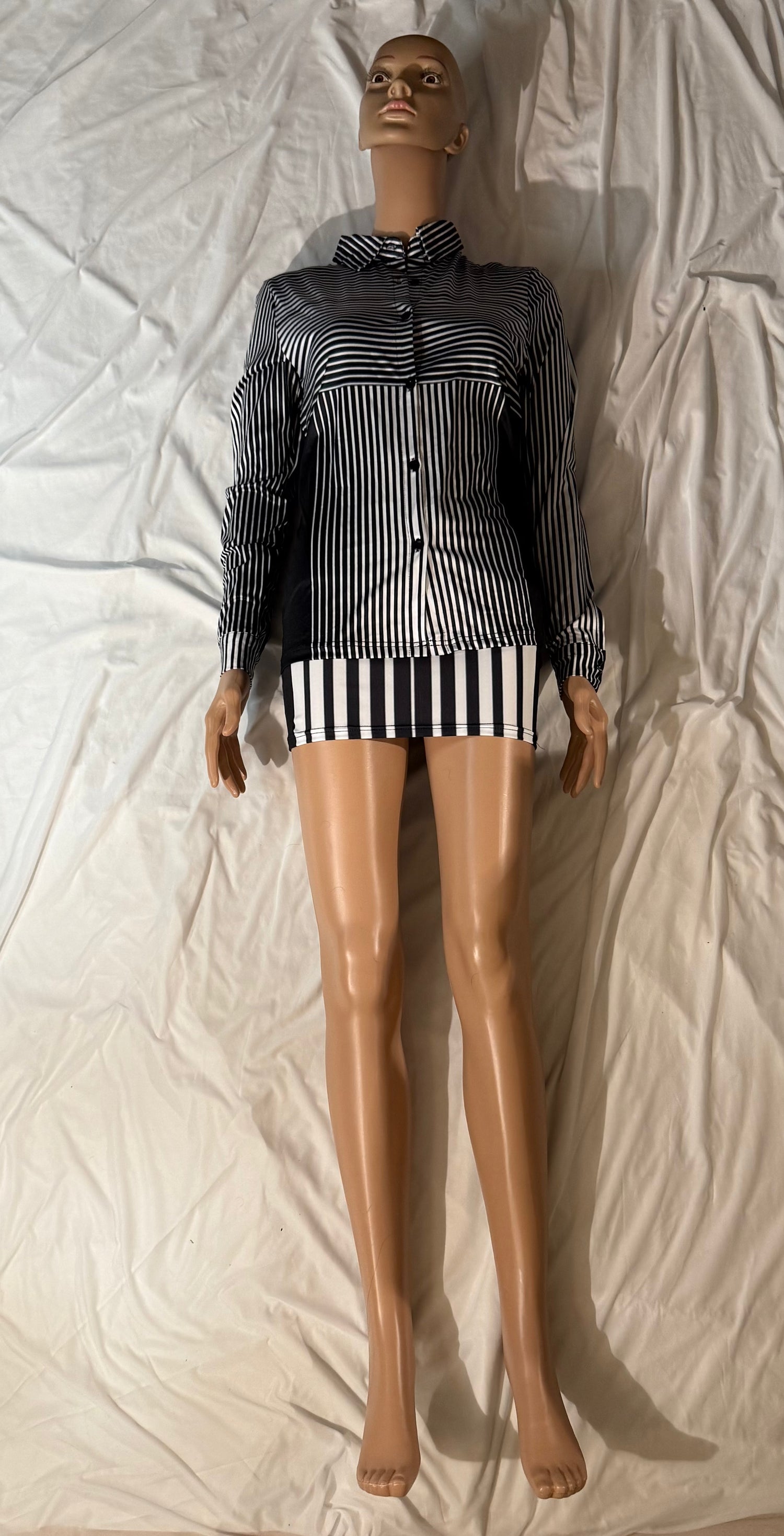 3D White Lines, Lower Waist. Mini Skirt - Versatile Fashion for Every Occasion