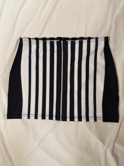 3D White Lines, Lower Waist. Mini Skirt - Versatile Fashion for Every Occasion